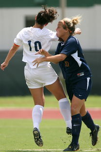 ac米兰中文官方网站-NBA球员投篮动作优化与训练方法研究，nba美如画的投篮姿势