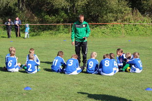 米兰体育入口-法甲青训引入情境压力模拟提升应对突发战术变化能力，法甲青训最好的球队